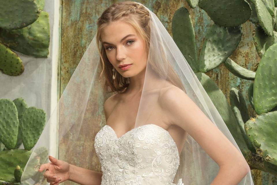 Classy lace wedding dress