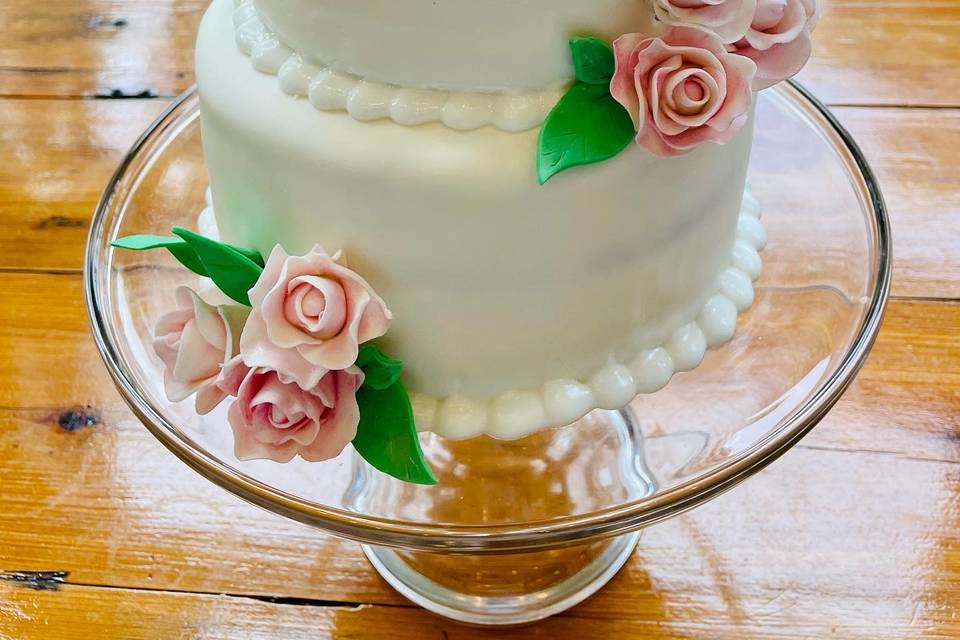 Handmade rose wedding cake