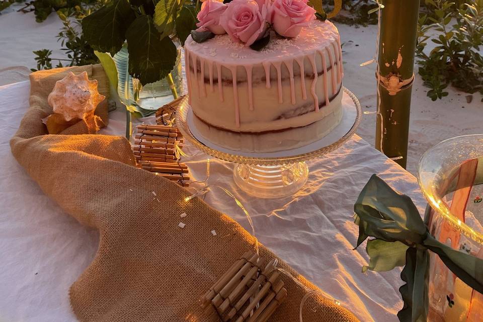 Sunset drip cake