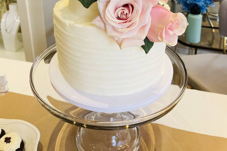 Pink and pearl wedding cake