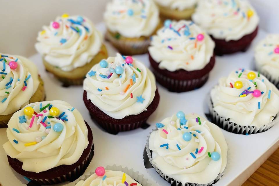 Confetti cupcakes