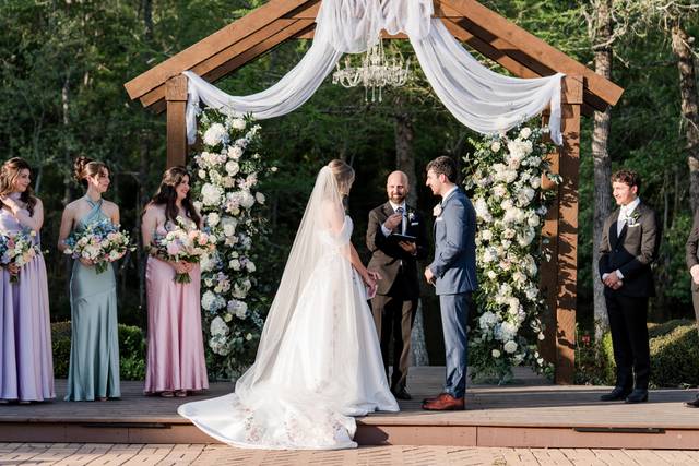 Outdoor ceremony