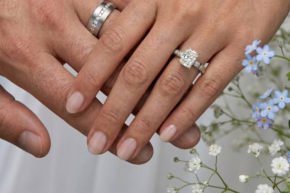 Engagement Rings & Bands