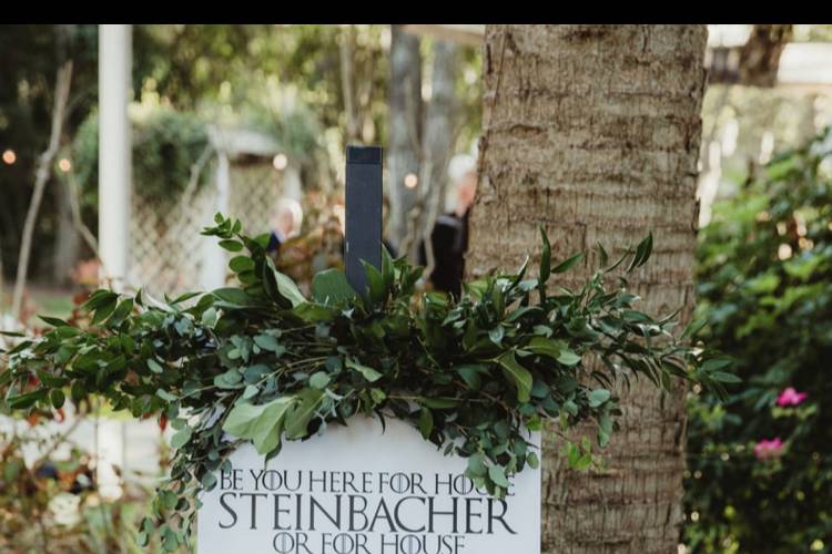 Welcome sign