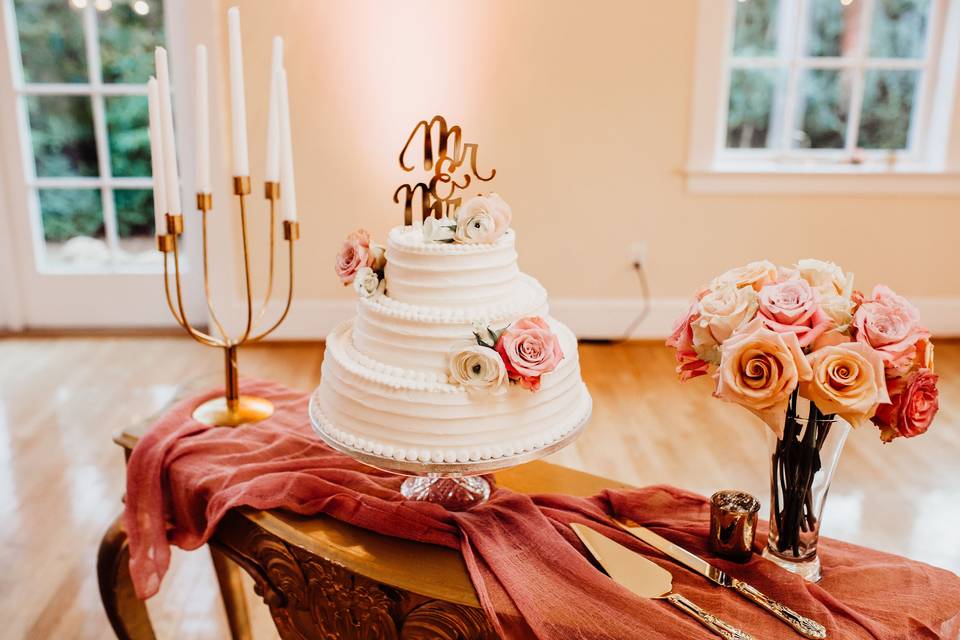 Cake table