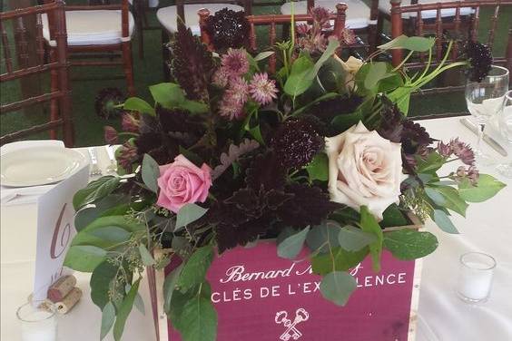 Rustic wine box - Roses, scabiosa, and greenery
