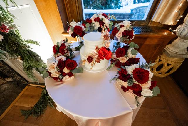Cake table