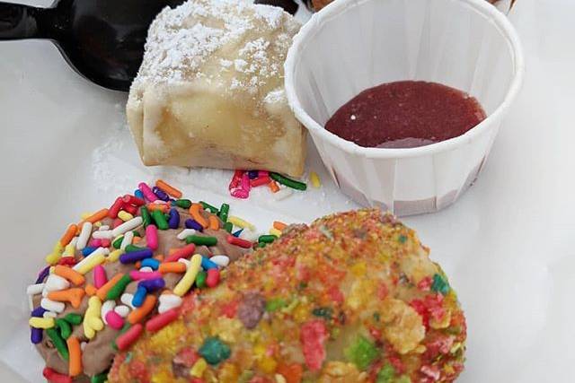 Unique wedding desserts