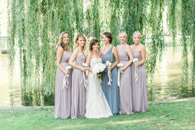 A bride and her bridesmaids in the Boston Public Garden