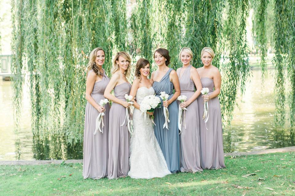 A bride and her bridesmaids in the Boston Public Garden