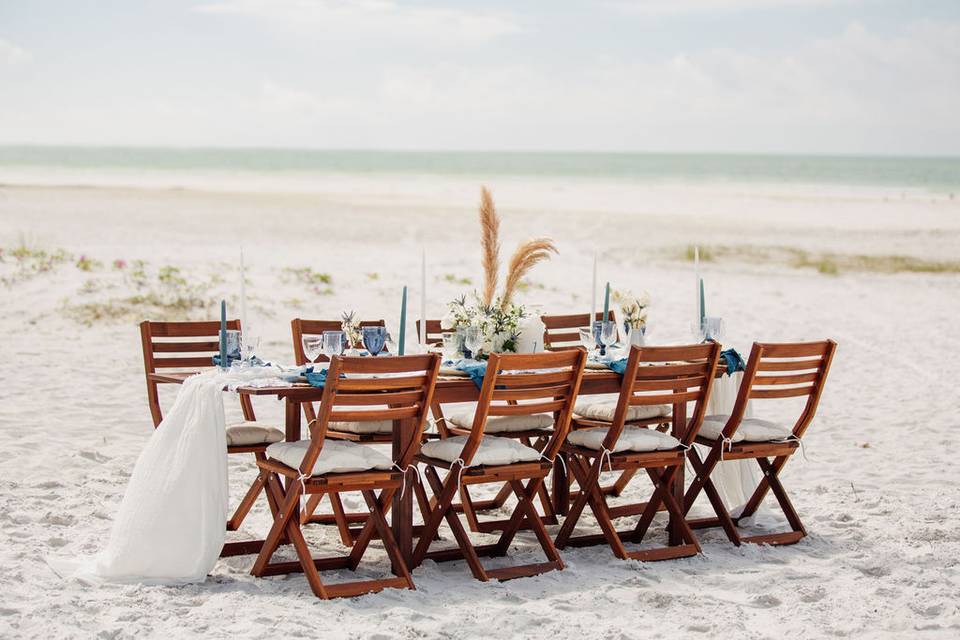 Private dinner on the beach