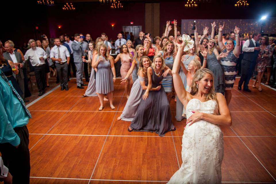 Complete Weddings + Events Milwaukee