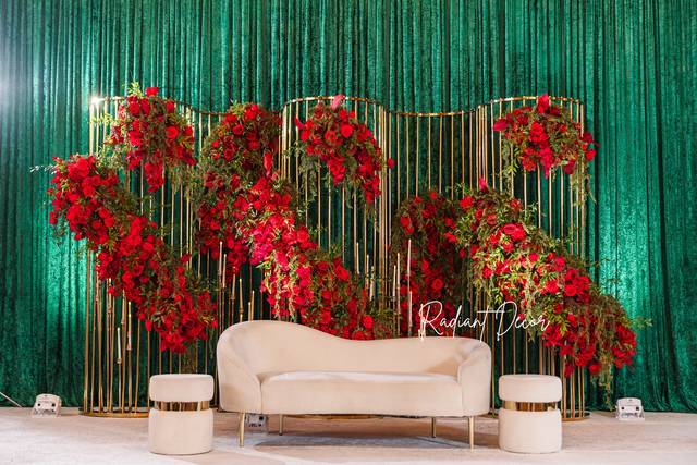 #emeraldgreen #receptionstage