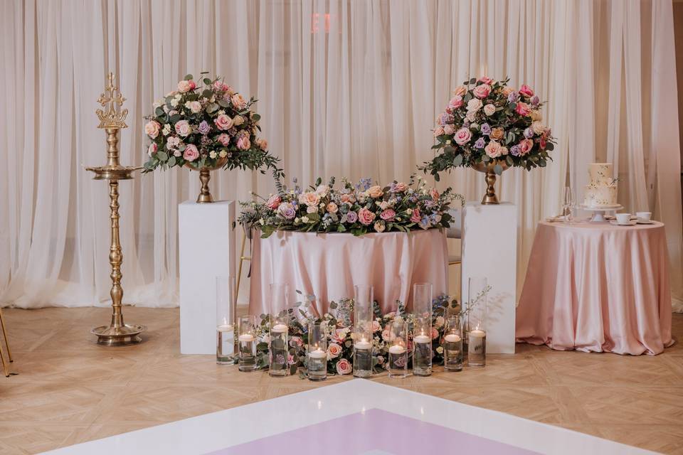#Sweetheart table