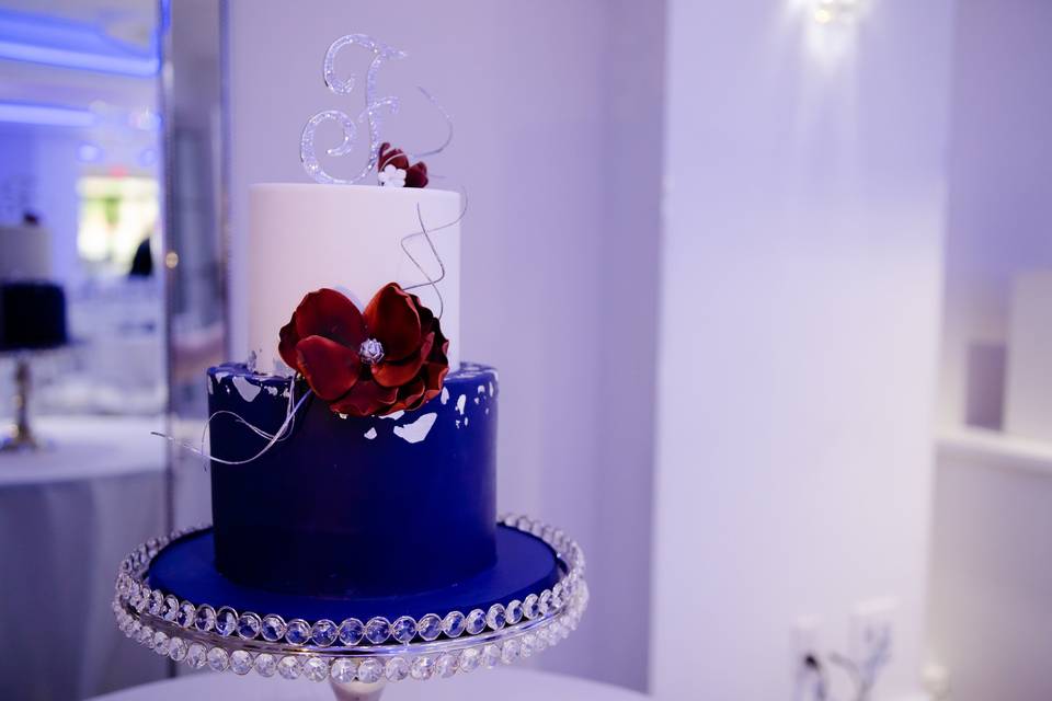 navy and burgundy wedding cake