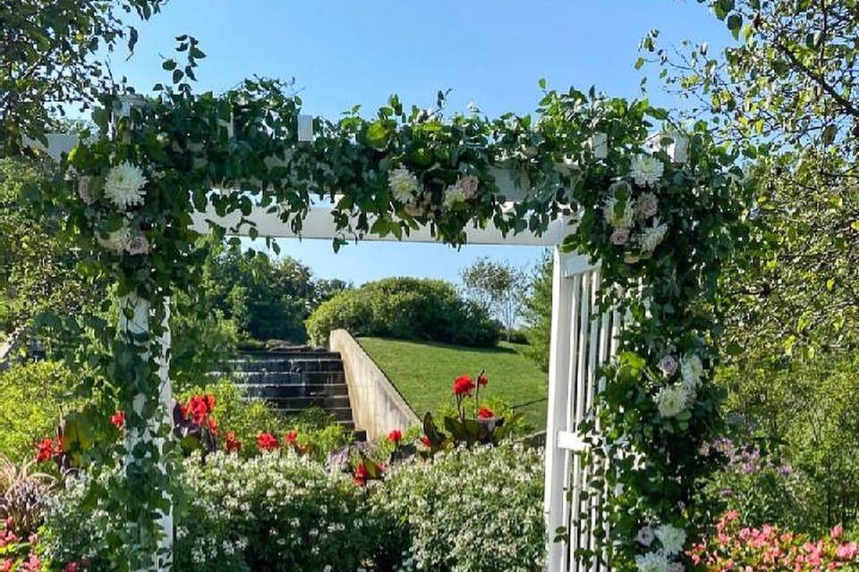 Ceremony arbor