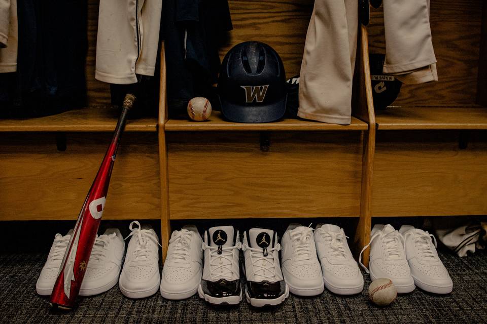 Baseball team groomsmen