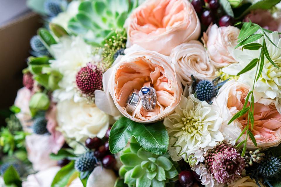 Wedding bouquet and rings