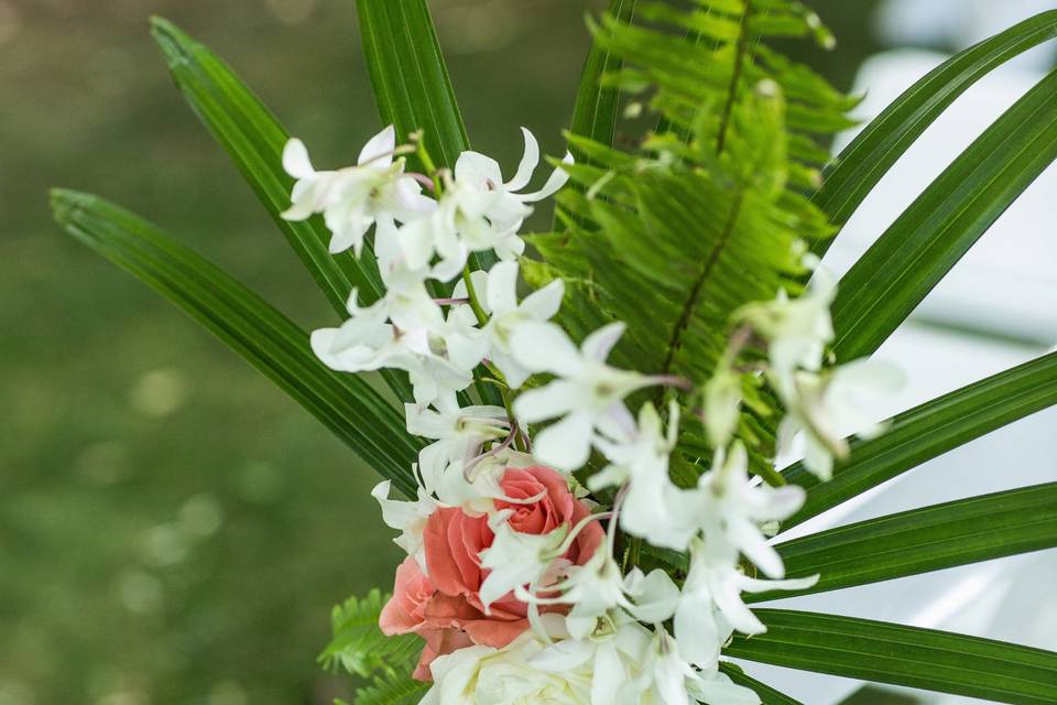 Aisle chair decor