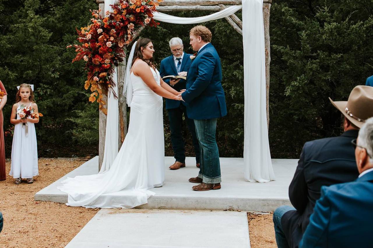 Still Meadows Wedding Event Venue Barn Farm Weddings Macomb OK Still meadows wedding event venue barn farm weddings macomb ok
