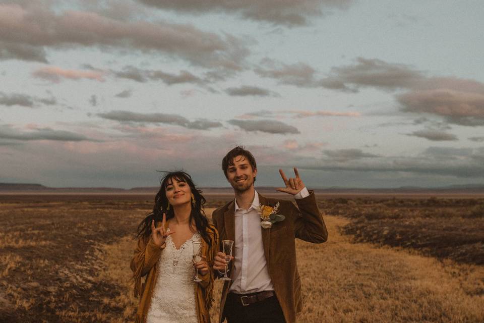 Oregon Desert 70s Elopement