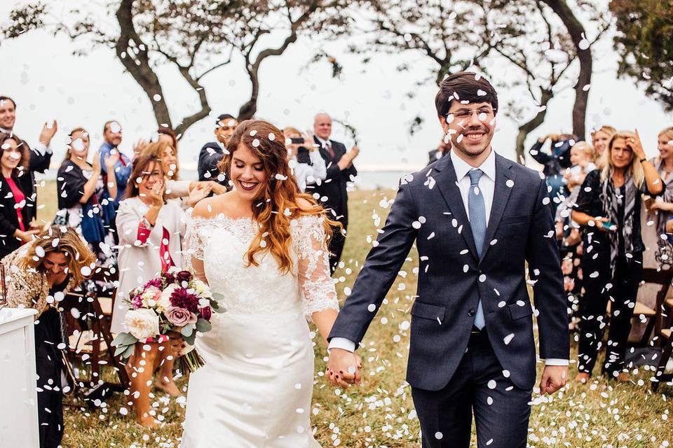 Couple's with bridesmaids and groomsmen