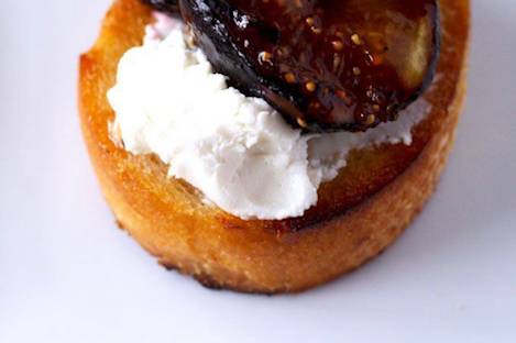 Goat cheese and fig canape