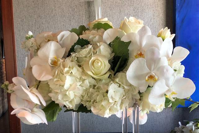 Tall centerpiece