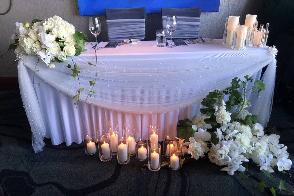 Sweetheart table