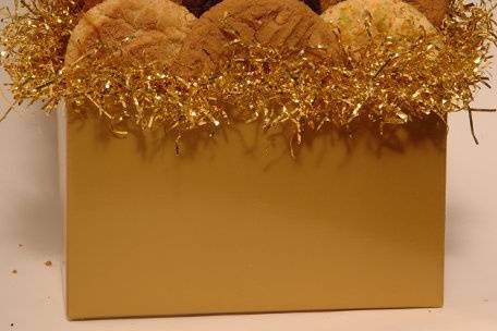 This is a custom cookie box made for Christmas, We do custom cookie and brownie boxes for any occassion.