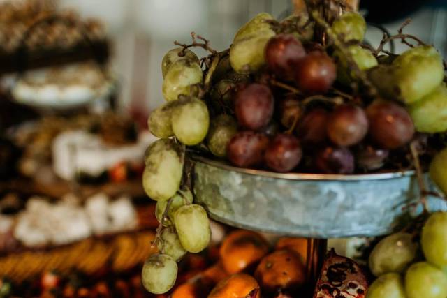 Grazing table details