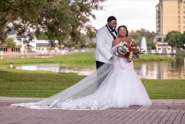 Life Events Mobile Notary Services/Wedding Officiant