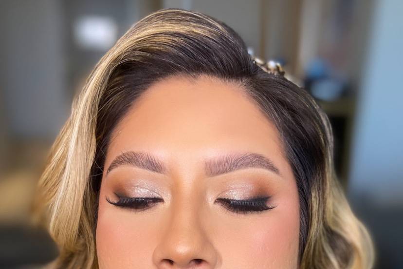 Soft bridal makeup