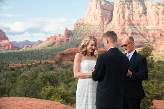 Heart of Sedona Weddings