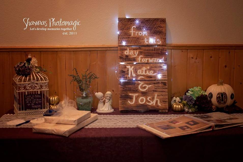 Gift table