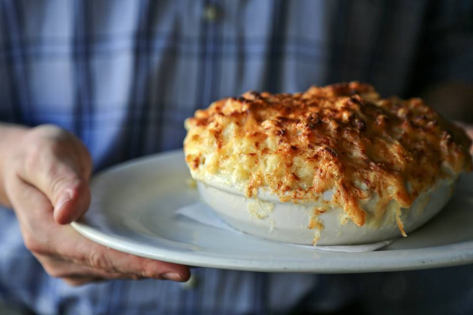 Poole's macaroni au gratin