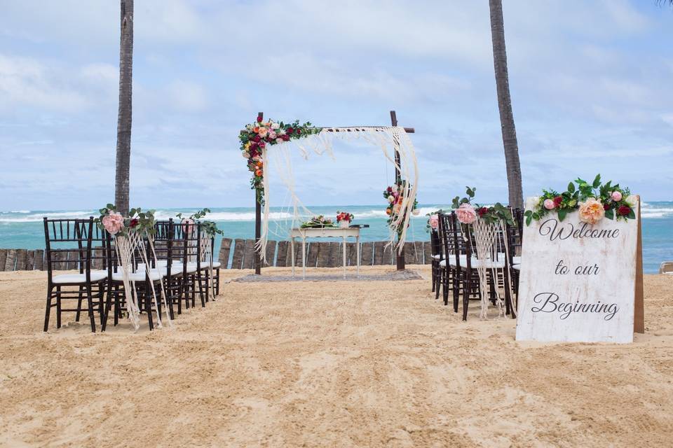 Beach wedding set up