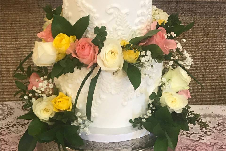 Buttercream with fresh flowers