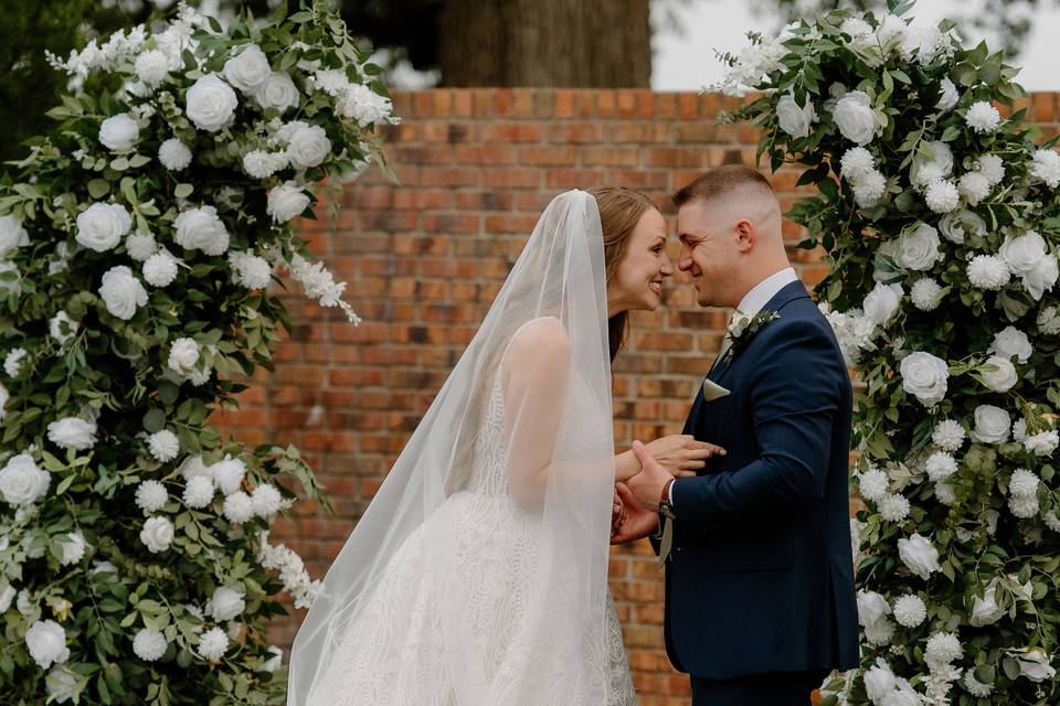 Details - Ceremony Backdrop