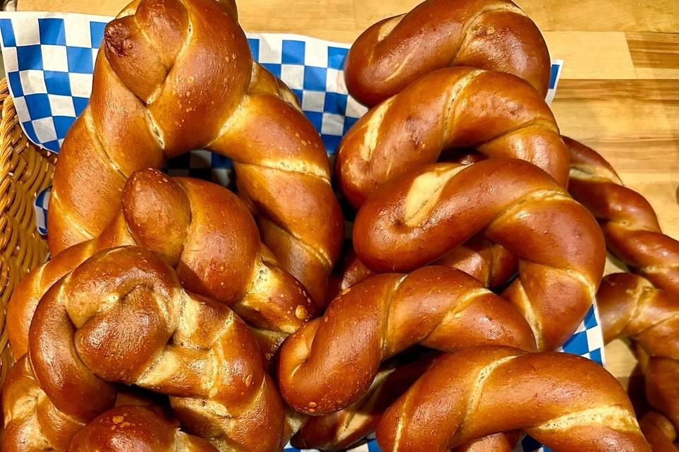 Holiday pretzel shapes