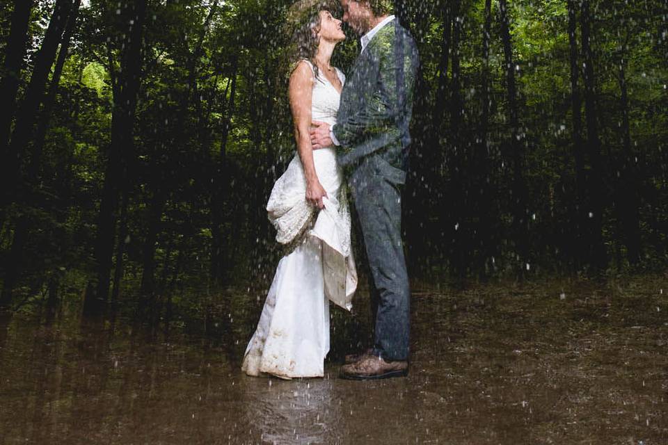 Rainy day love Michelle Rojas Photography
