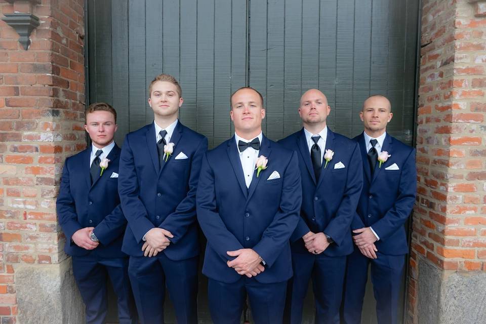 Groom tribe