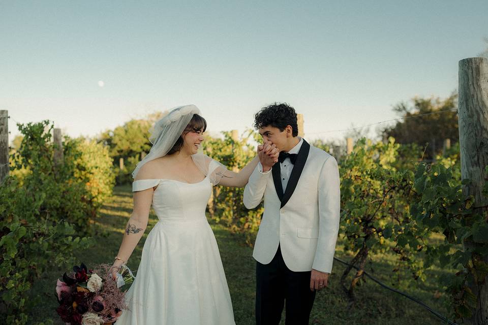 A kiss in the vineyards