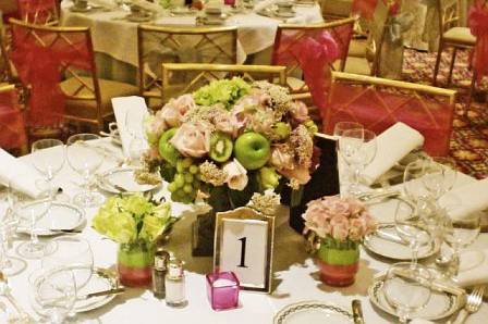 Chesha's Flowers & Accents