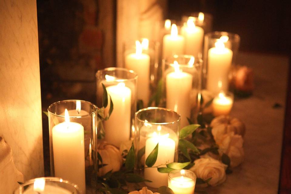 Flora and candle lights