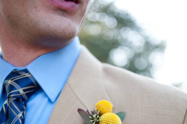 Yellow boutonnière