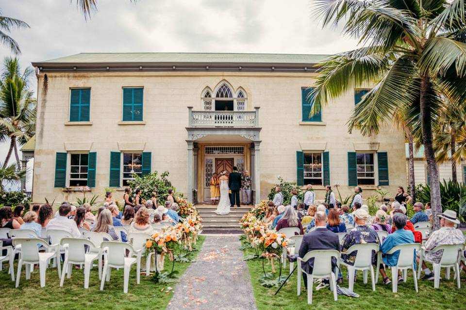 Gorgeous outdoor ceremony