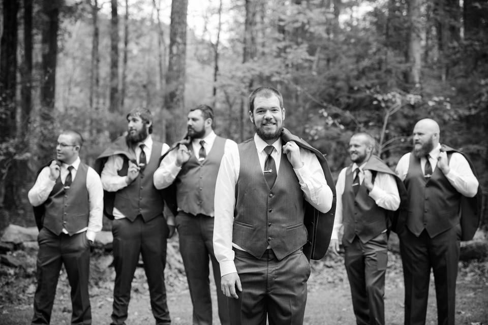 Groomsmen Pose