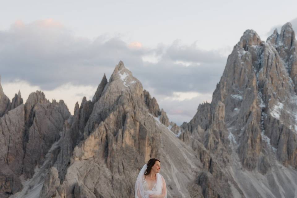 Dolomites elopement
