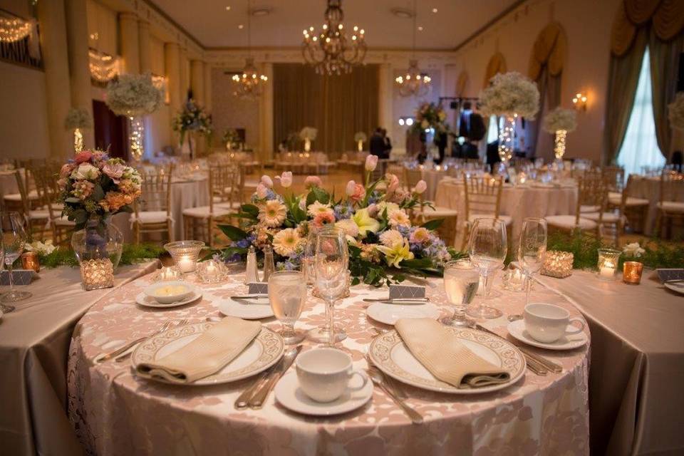 Elegant table setup